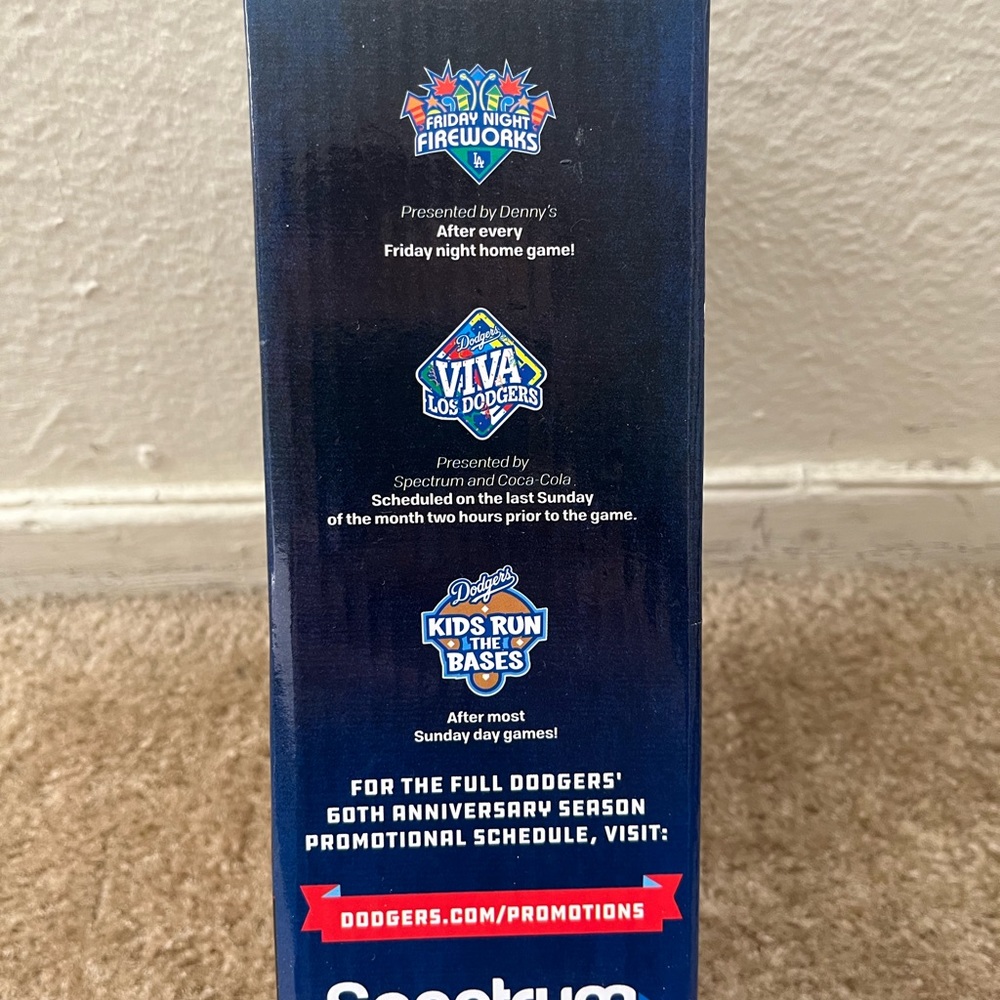 Bobblehead - Picture 16 of 16